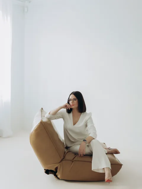 Czas nadrobić zaległości 🤩

Będę zasypywać Was tu najpiękniejszymi ujęciami różnych spotkań ✨
Na początek- sesja wizerunkowo-biznesowa Dagmary w najpiękniejszym @firstfloor__studio 🔥 

#sesjawizerunkowa #sesjabiznesowa #sesjakobieca  #wizerunek #suwalki